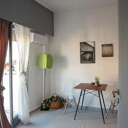 Neapolis Apt Lycabetus View Apartment