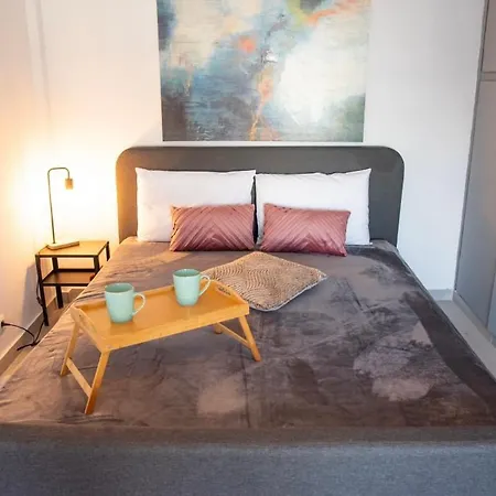 Neapolis Apt Lycabetus View * Athens